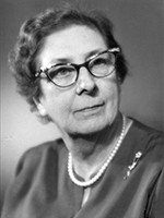 helen-clarke_portrait_brnd21053.jpg